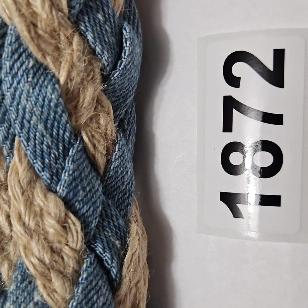 Chic Woven Belt in Blue and Cream Size L - Picture 9 of 10